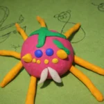 pająk z plasteliny