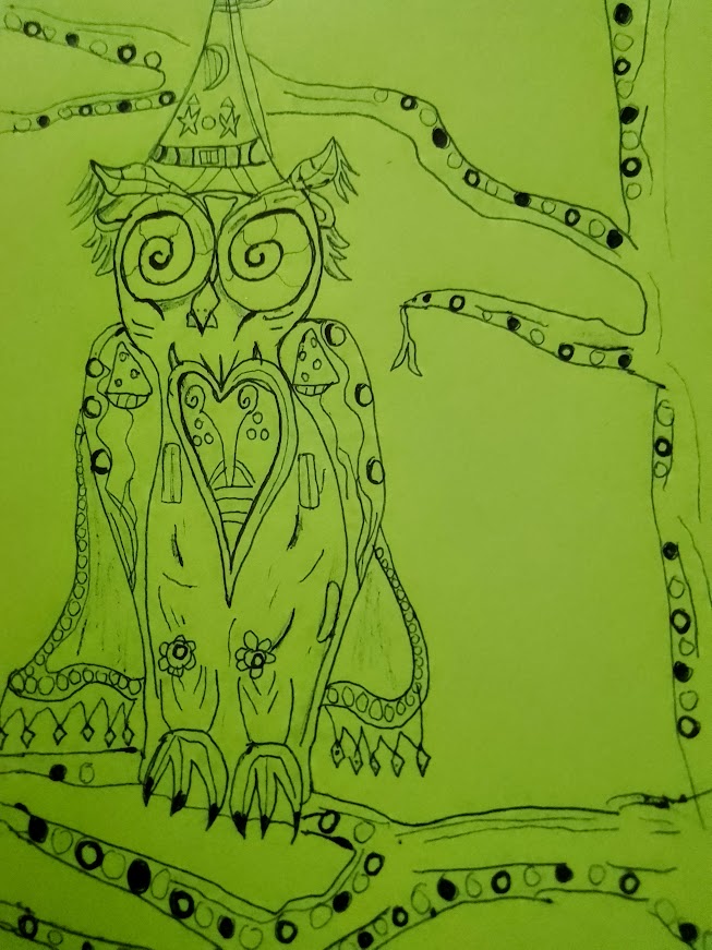 Sowa czarodziejka na gałęzi – surowa wersja z przodu